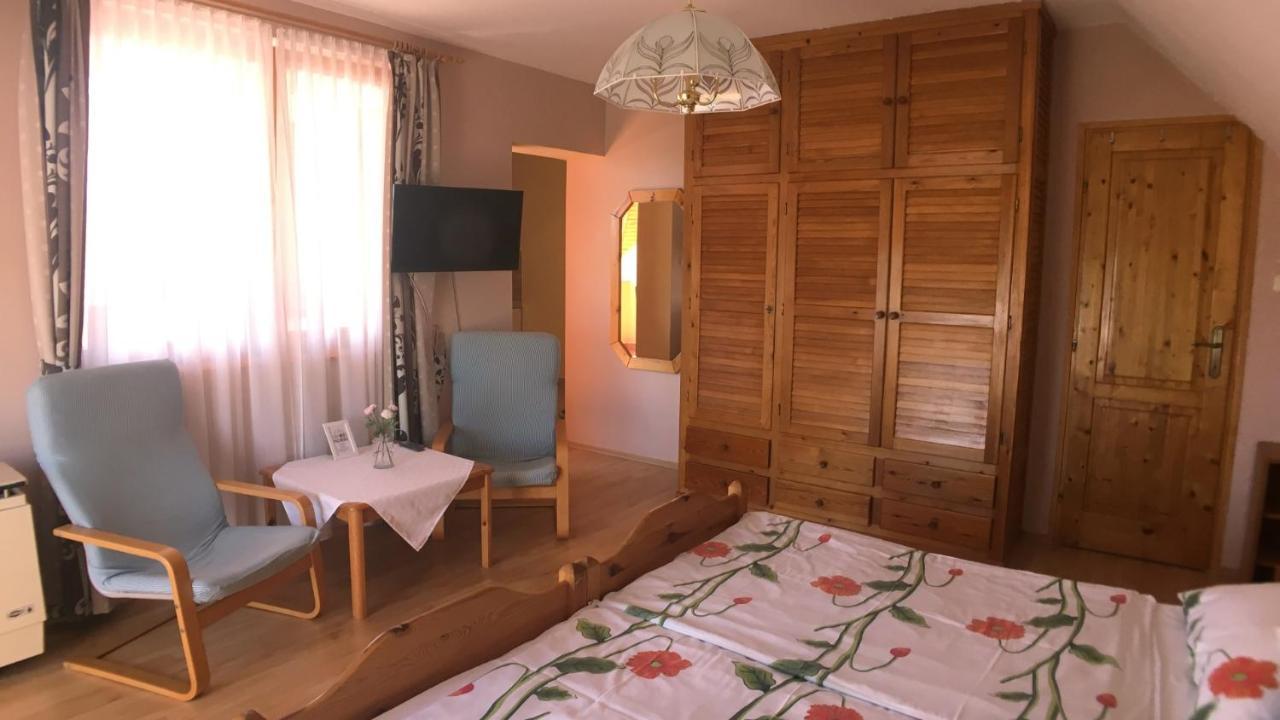 Hevizquelle Apartments Ngoại thất bức ảnh