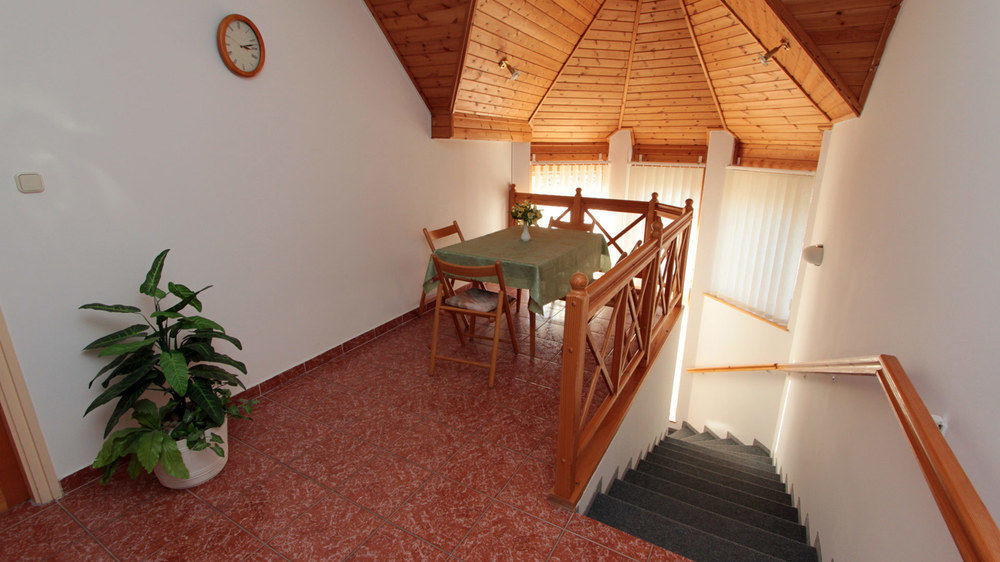 Hevizquelle Apartments Ngoại thất bức ảnh