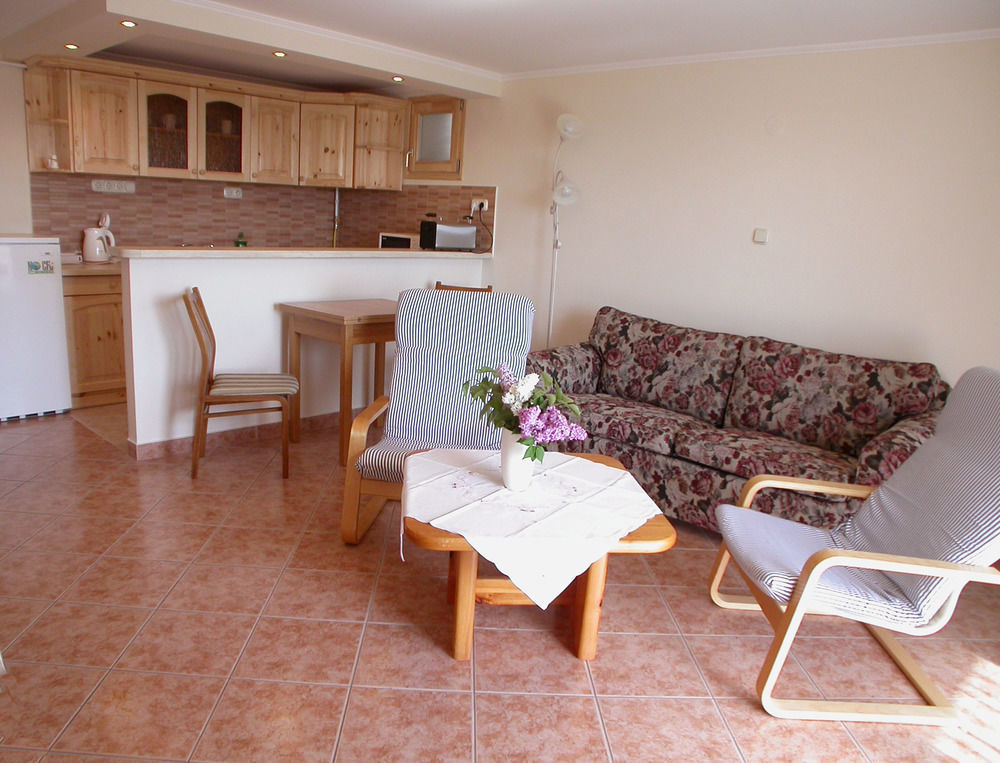 Hevizquelle Apartments Ngoại thất bức ảnh