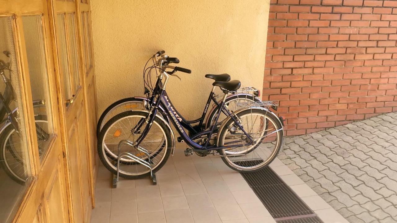Hevizquelle Apartments Ngoại thất bức ảnh
